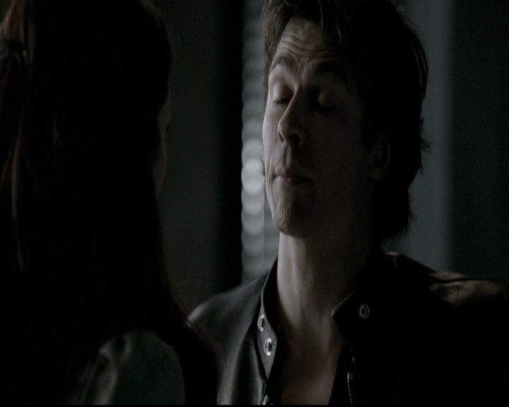 VampireDiariesWorld-dot-nl_6x18INeverCouldLoveLikeThat1505.jpg