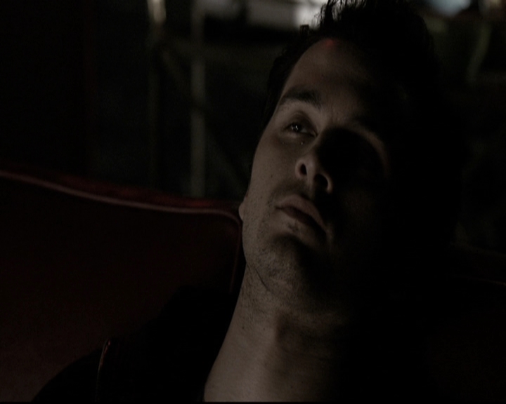 VampireDiariesWorld-dot-nl_6x18INeverCouldLoveLikeThat1552.jpg