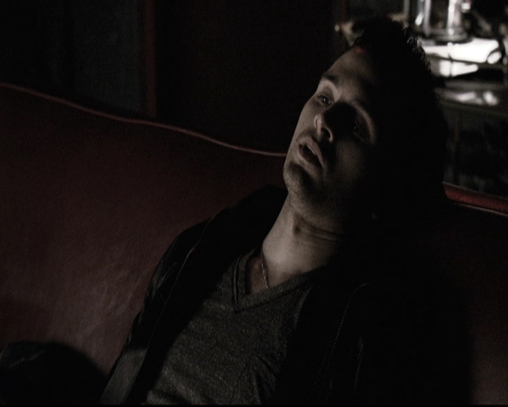 VampireDiariesWorld-dot-nl_6x18INeverCouldLoveLikeThat1620.jpg