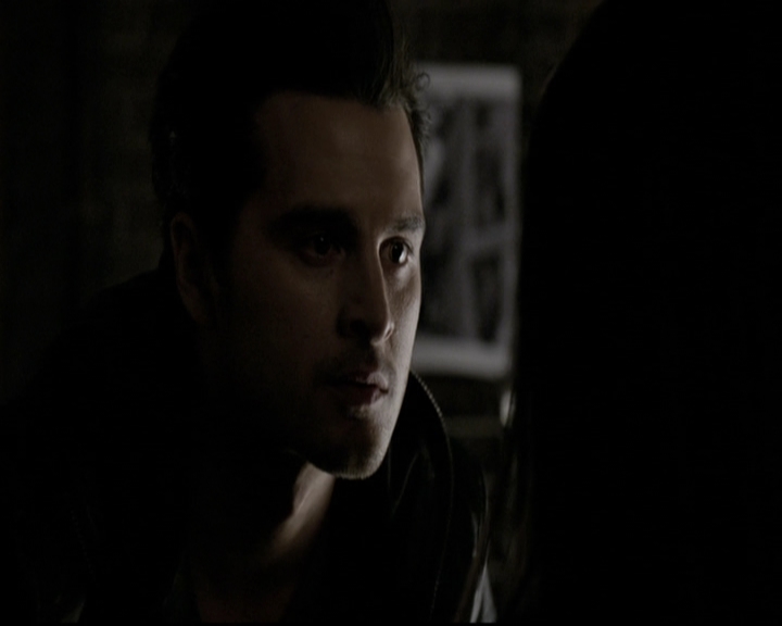 VampireDiariesWorld-dot-nl_6x18INeverCouldLoveLikeThat1649.jpg