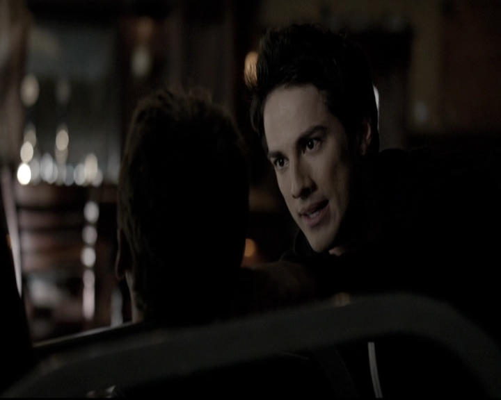 VampireDiariesWorld-dot-nl_6x18INeverCouldLoveLikeThat1656.jpg