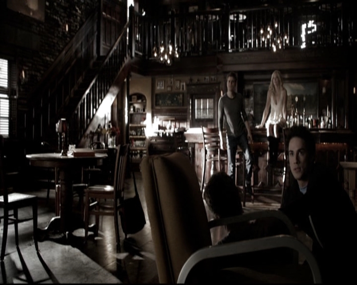 VampireDiariesWorld-dot-nl_6x18INeverCouldLoveLikeThat1676.jpg