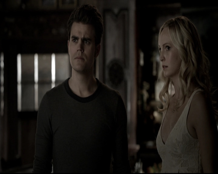 VampireDiariesWorld-dot-nl_6x18INeverCouldLoveLikeThat1718.jpg