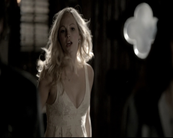 VampireDiariesWorld-dot-nl_6x18INeverCouldLoveLikeThat1724.jpg