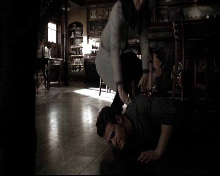 VampireDiariesWorld-dot-nl_6x18INeverCouldLoveLikeThat1761.jpg