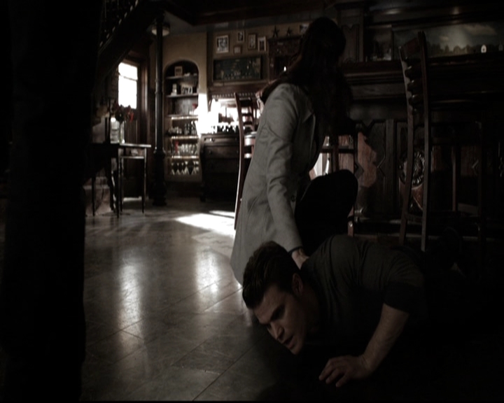 VampireDiariesWorld-dot-nl_6x18INeverCouldLoveLikeThat1763.jpg