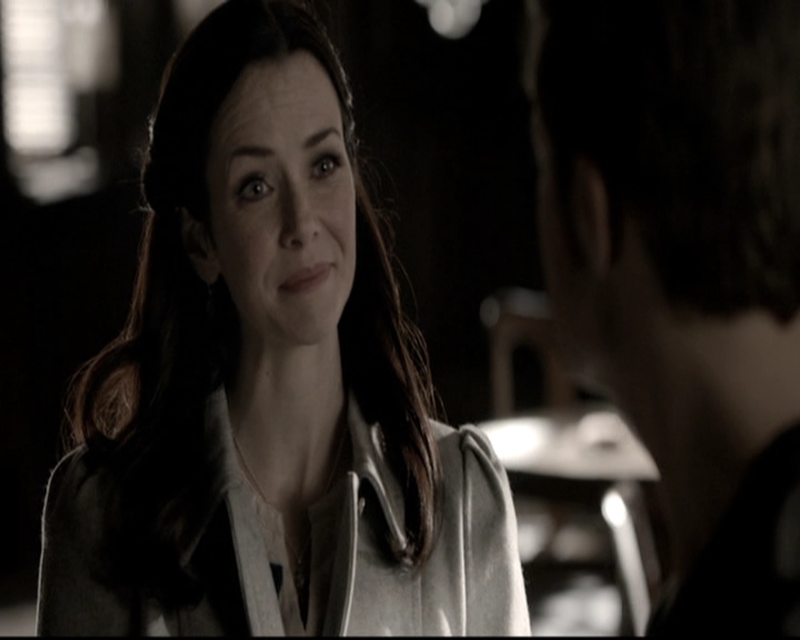 VampireDiariesWorld-dot-nl_6x18INeverCouldLoveLikeThat1806.jpg