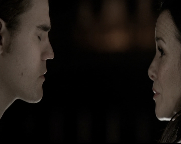 VampireDiariesWorld-dot-nl_6x18INeverCouldLoveLikeThat1842.jpg