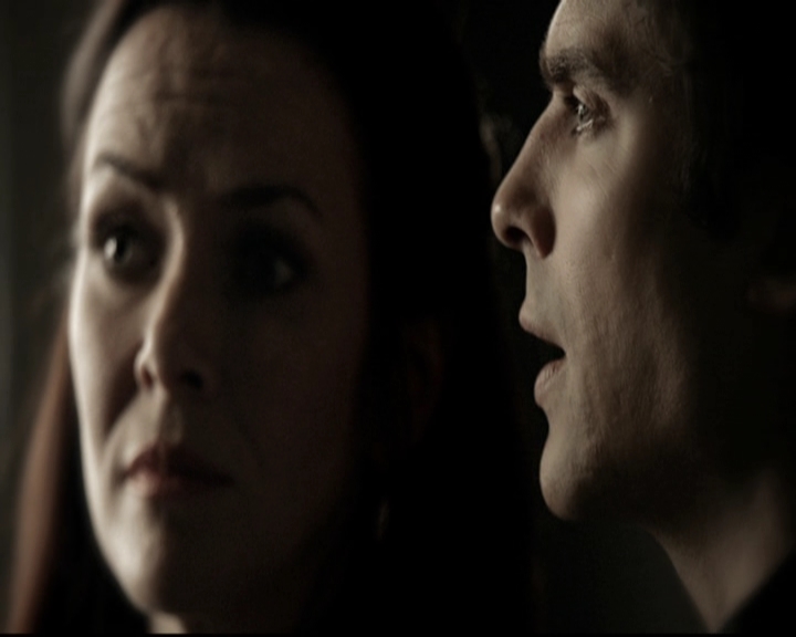 VampireDiariesWorld-dot-nl_6x18INeverCouldLoveLikeThat1850.jpg