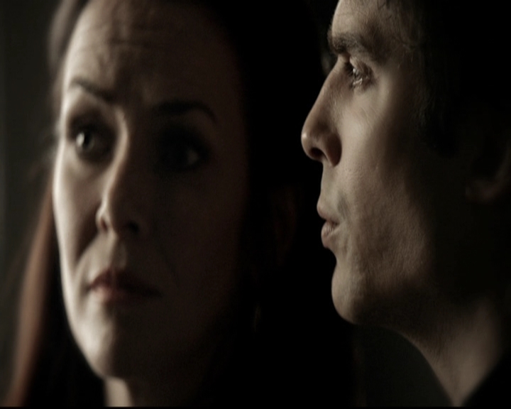 VampireDiariesWorld-dot-nl_6x18INeverCouldLoveLikeThat1851.jpg