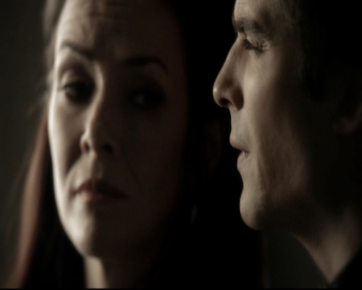 VampireDiariesWorld-dot-nl_6x18INeverCouldLoveLikeThat1852.jpg