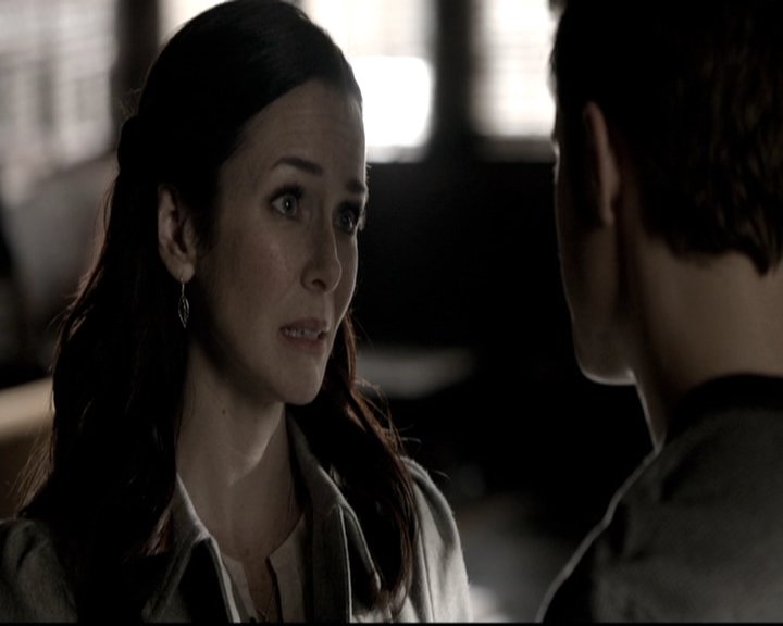 VampireDiariesWorld-dot-nl_6x18INeverCouldLoveLikeThat1864.jpg