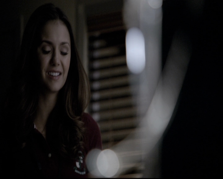 VampireDiariesWorld-dot-nl_6x18INeverCouldLoveLikeThat1984.jpg