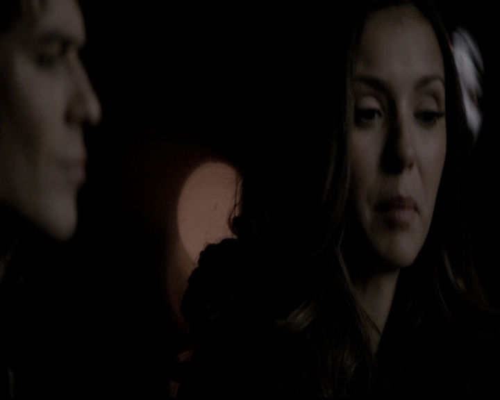 VampireDiariesWorld-dot-nl_6x18INeverCouldLoveLikeThat2108.jpg