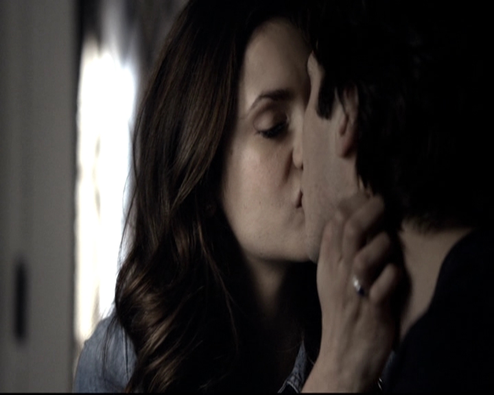 VampireDiariesWorld-dot-nl_6x19Because0706.jpg