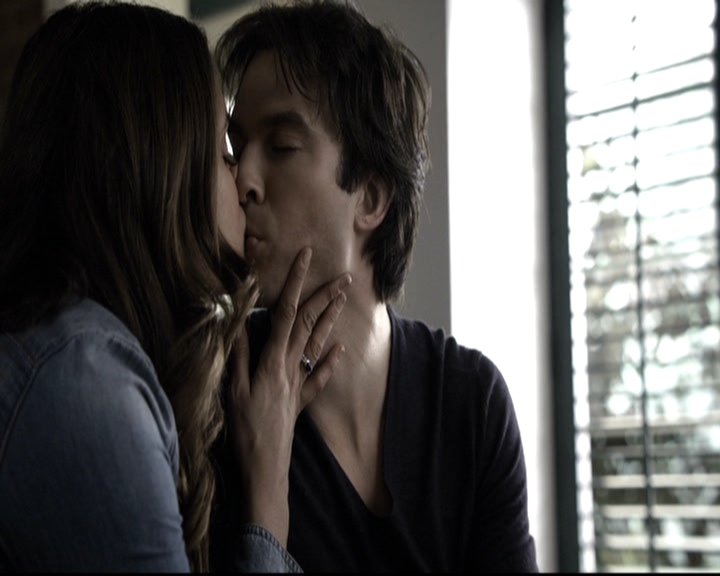 VampireDiariesWorld-dot-nl_6x19Because0708.jpg