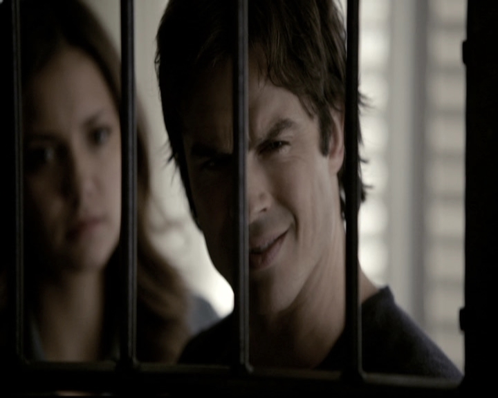 VampireDiariesWorld-dot-nl_6x19Because0803.jpg