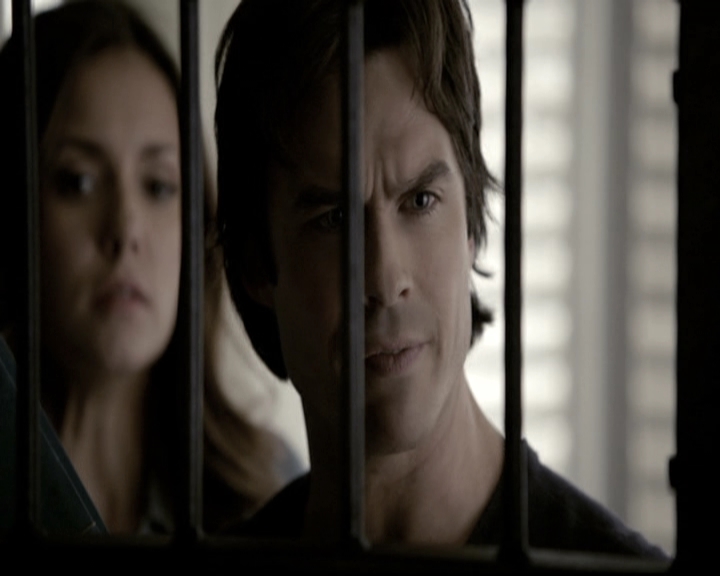 VampireDiariesWorld-dot-nl_6x19Because0805.jpg