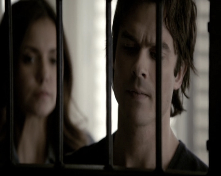 VampireDiariesWorld-dot-nl_6x19Because0806.jpg