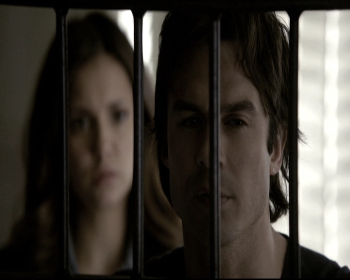 VampireDiariesWorld-dot-nl_6x19Because0810.jpg