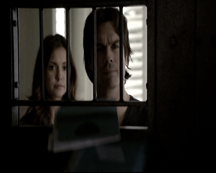 VampireDiariesWorld-dot-nl_6x19Because0813.jpg