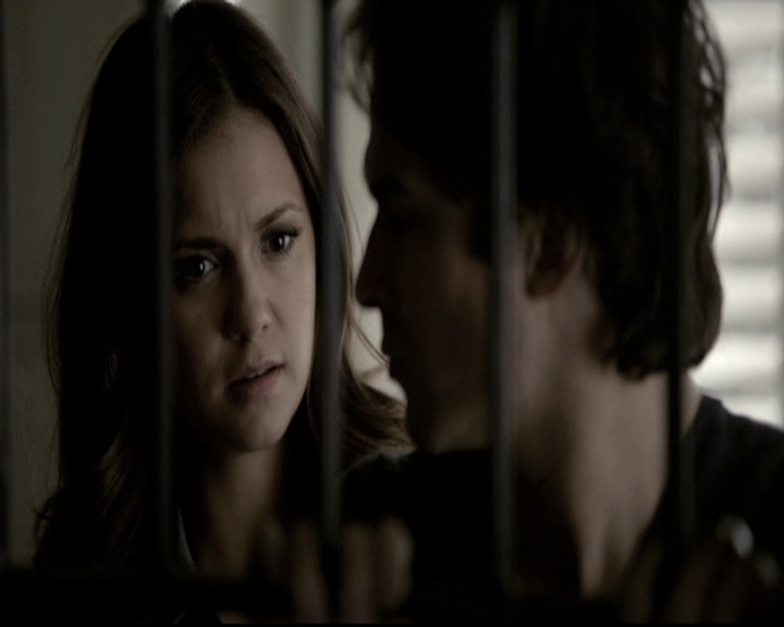 VampireDiariesWorld-dot-nl_6x19Because0836.jpg