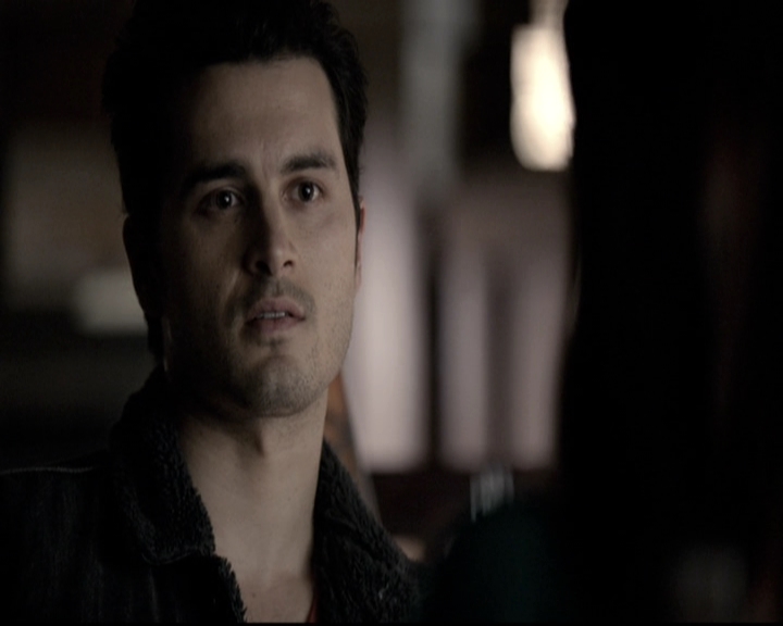 VampireDiariesWorld-dot-nl_6x19Because0907.jpg