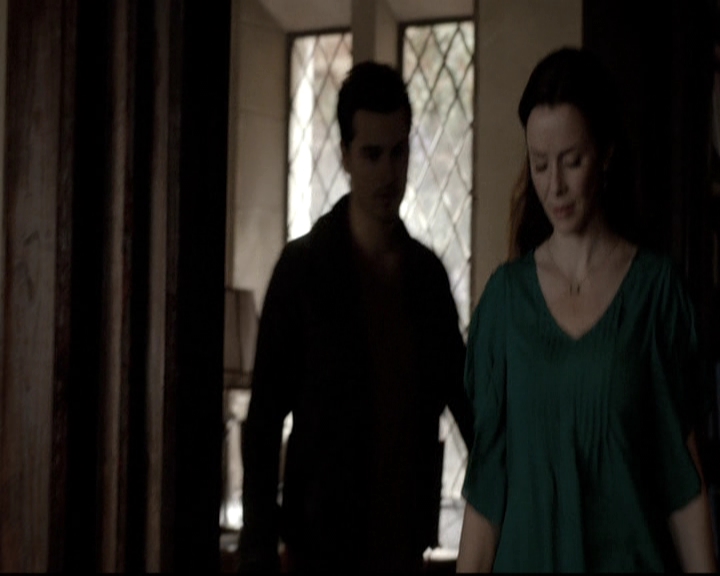 VampireDiariesWorld-dot-nl_6x19Because1070.jpg