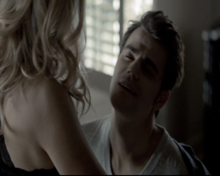 VampireDiariesWorld-dot-nl_6x19Because1250.jpg