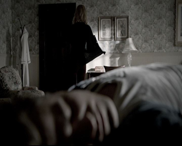 VampireDiariesWorld-dot-nl_6x19Because1319.jpg