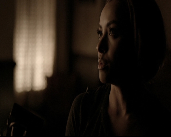 VampireDiariesWorld-dot-nl_6x19Because1458.jpg