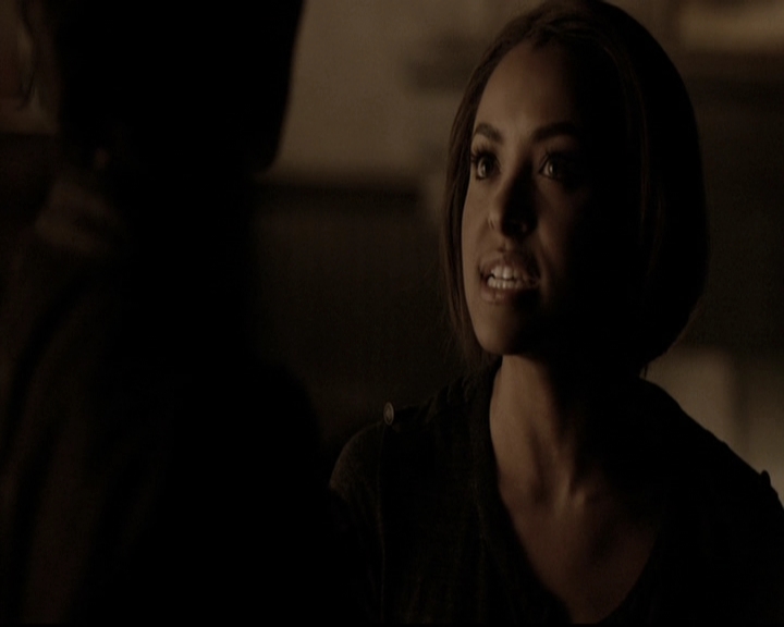 VampireDiariesWorld-dot-nl_6x19Because1465.jpg