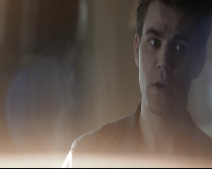 VampireDiariesWorld-dot-nl_6x19Because1633.jpg