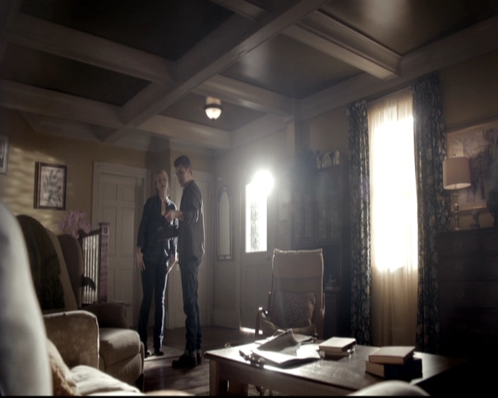 VampireDiariesWorld-dot-nl_6x19Because1687.jpg