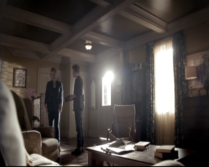 VampireDiariesWorld-dot-nl_6x19Because1688.jpg