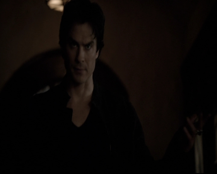 VampireDiariesWorld-dot-nl_6x19Because1802.jpg