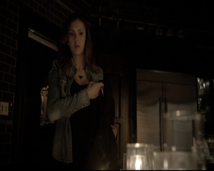 VampireDiariesWorld-dot-nl_6x19Because1831.jpg