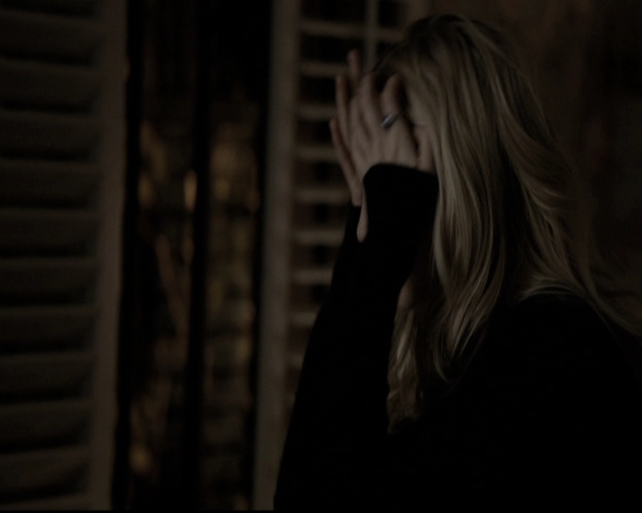 VampireDiariesWorld-dot-nl_6x19Because1982.jpg