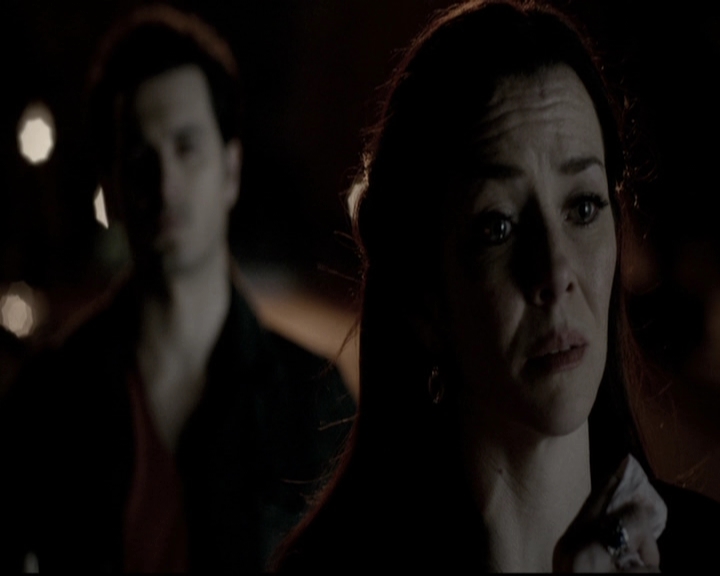 VampireDiariesWorld-dot-nl_6x19Because2069.jpg