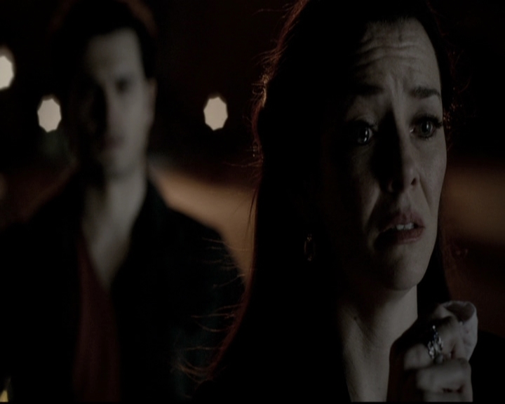 VampireDiariesWorld-dot-nl_6x19Because2092.jpg