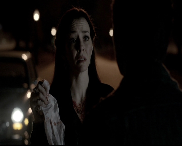 VampireDiariesWorld-dot-nl_6x19Because2106.jpg