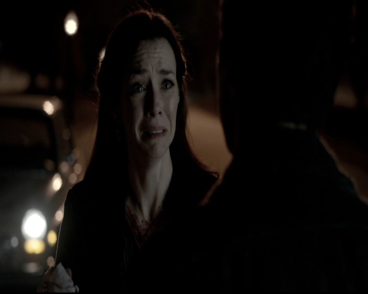 VampireDiariesWorld-dot-nl_6x19Because2128.jpg