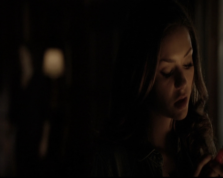 VampireDiariesWorld-dot-nl_6x19Because2155.jpg