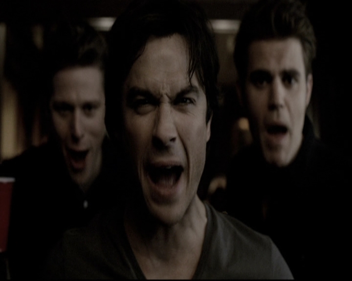 VampireDiariesWorld-dot-nl_6x20IdLeaveMyHappyHomeForYou0101.jpg