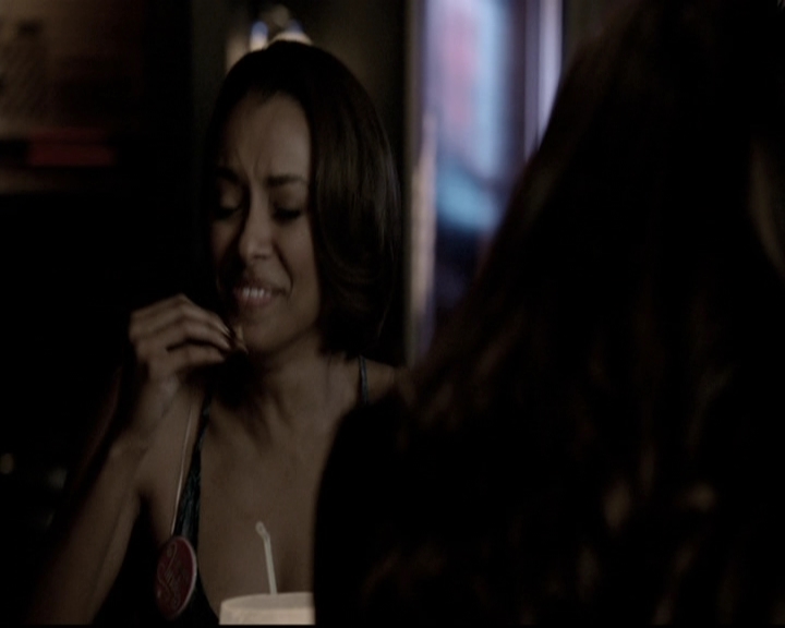 VampireDiariesWorld-dot-nl_6x20IdLeaveMyHappyHomeForYou0145.jpg