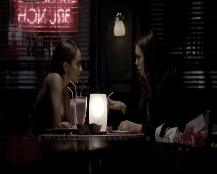 VampireDiariesWorld-dot-nl_6x20IdLeaveMyHappyHomeForYou0165.jpg