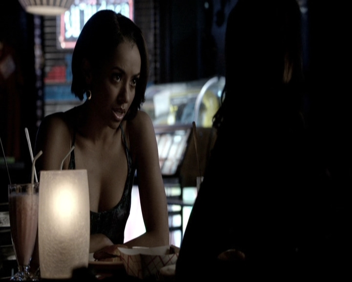 VampireDiariesWorld-dot-nl_6x20IdLeaveMyHappyHomeForYou0197.jpg