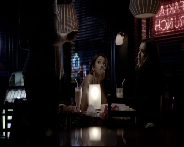 VampireDiariesWorld-dot-nl_6x20IdLeaveMyHappyHomeForYou0208.jpg