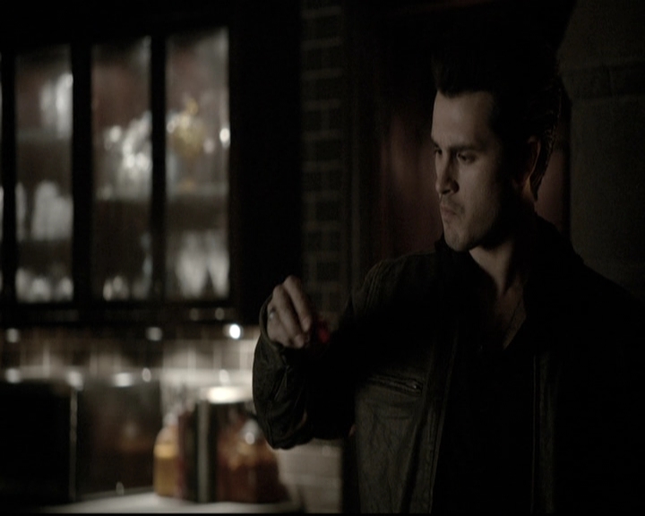 VampireDiariesWorld-dot-nl_6x20IdLeaveMyHappyHomeForYou0305.jpg