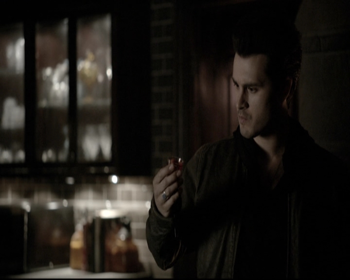 VampireDiariesWorld-dot-nl_6x20IdLeaveMyHappyHomeForYou0306.jpg